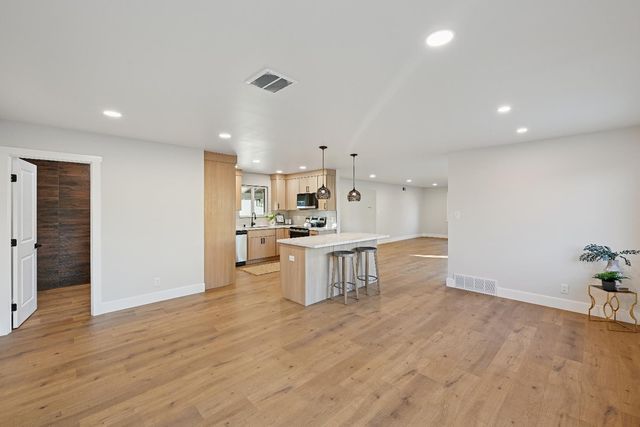 7423 Kingsmen Ave, Citrus Heights, CA 95621