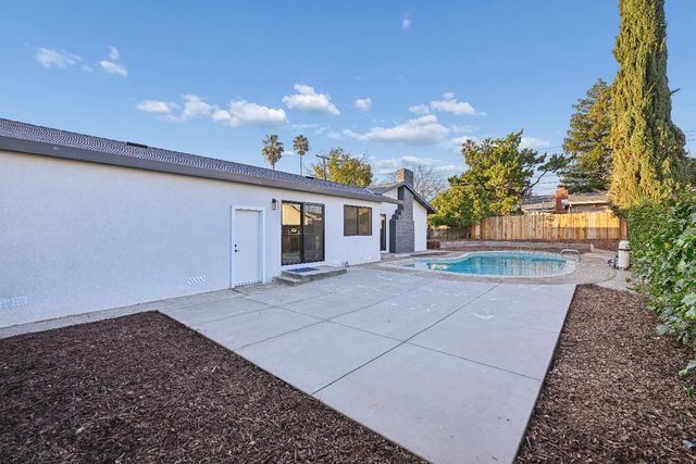 7423 Kingsmen Ave, Citrus Heights, CA 95621