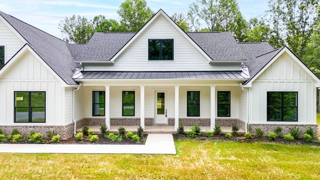 7765 Barnhill Rd, Primm Springs, TN 38476