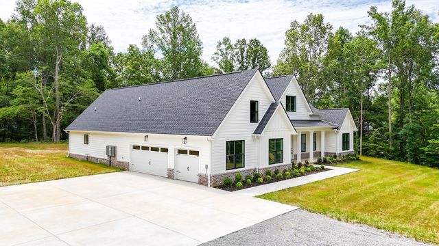7765 Barnhill Rd, Primm Springs, TN 38476