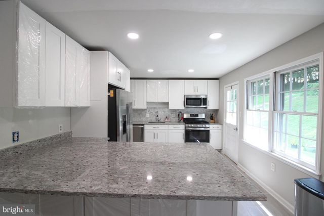 4918 ALTHEA DR, Annandale, VA 22003