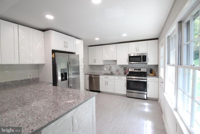 4918 ALTHEA DR, Annandale, VA 22003