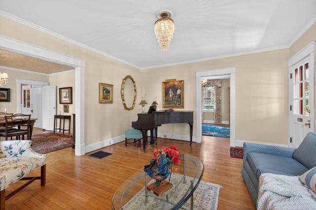 109 Irvine Road, Lexington, KY 40502