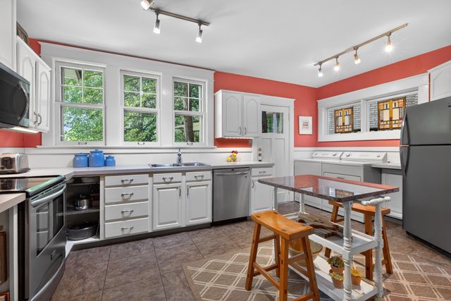 109 Irvine Road, Lexington, KY 40502
