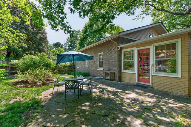 109 Irvine Road, Lexington, KY 40502