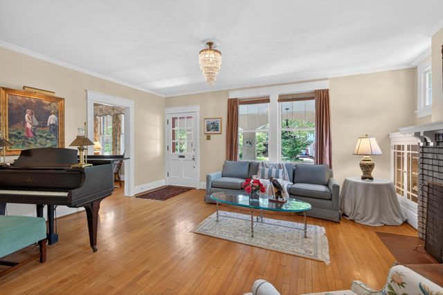 109 Irvine Road, Lexington, KY 40502