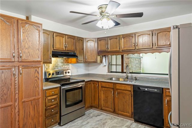 32 Bakeman Street, Fulton, NY 13069