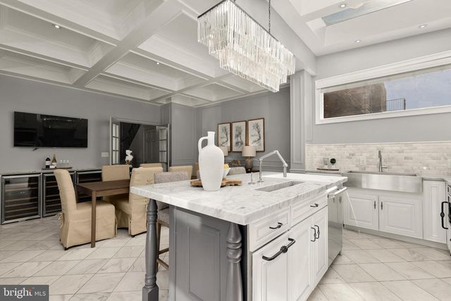 2200 DECATUR PL NW, Washington, DC 20008