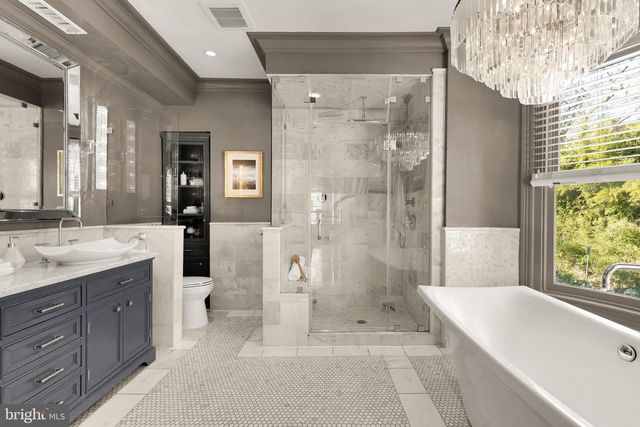 2200 DECATUR PL NW, Washington, DC 20008