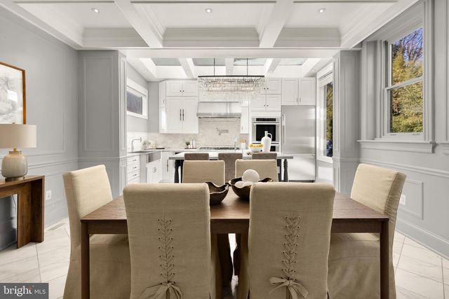 2200 DECATUR PL NW, Washington, DC 20008