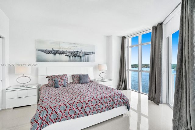 17301 Biscayne Blvd 1207, North Miami Beach, FL 33160