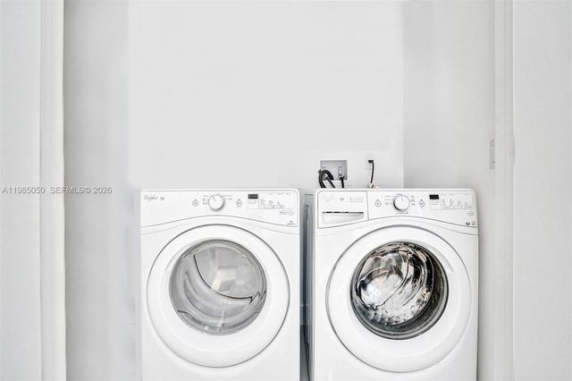 17301 Biscayne Blvd 1207, North Miami Beach, FL 33160