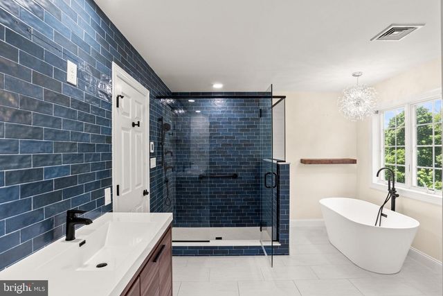 2450 RALEIGH RD, Hummelstown, PA 17036