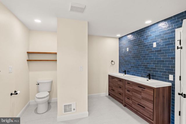 2450 RALEIGH RD, Hummelstown, PA 17036