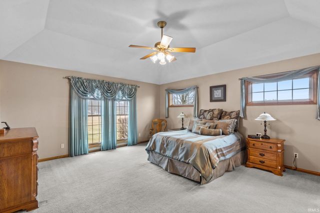 21750 New Road, Lakeville, IN 46536