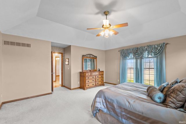 21750 New Road, Lakeville, IN 46536