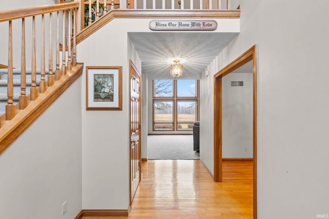 21750 New Road, Lakeville, IN 46536