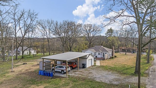 1217 N Allen Street, West Plains, MO 65775