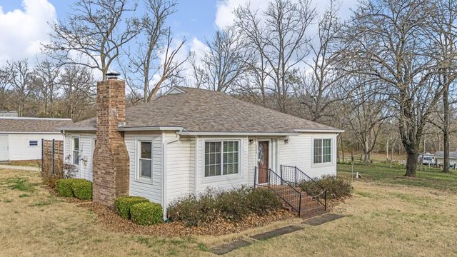 1217 N Allen Street, West Plains, MO 65775