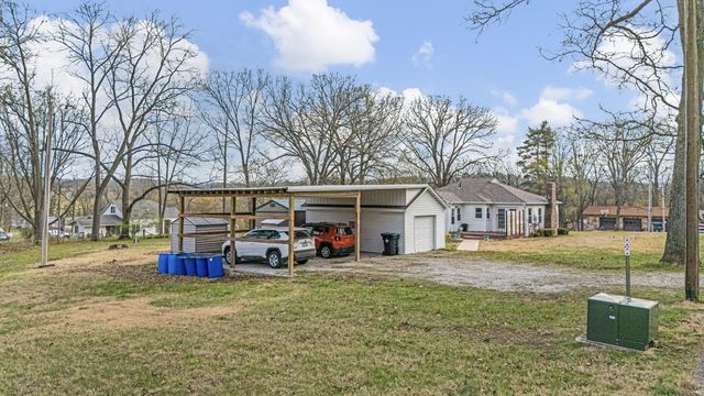 1217 N Allen Street, West Plains, MO 65775