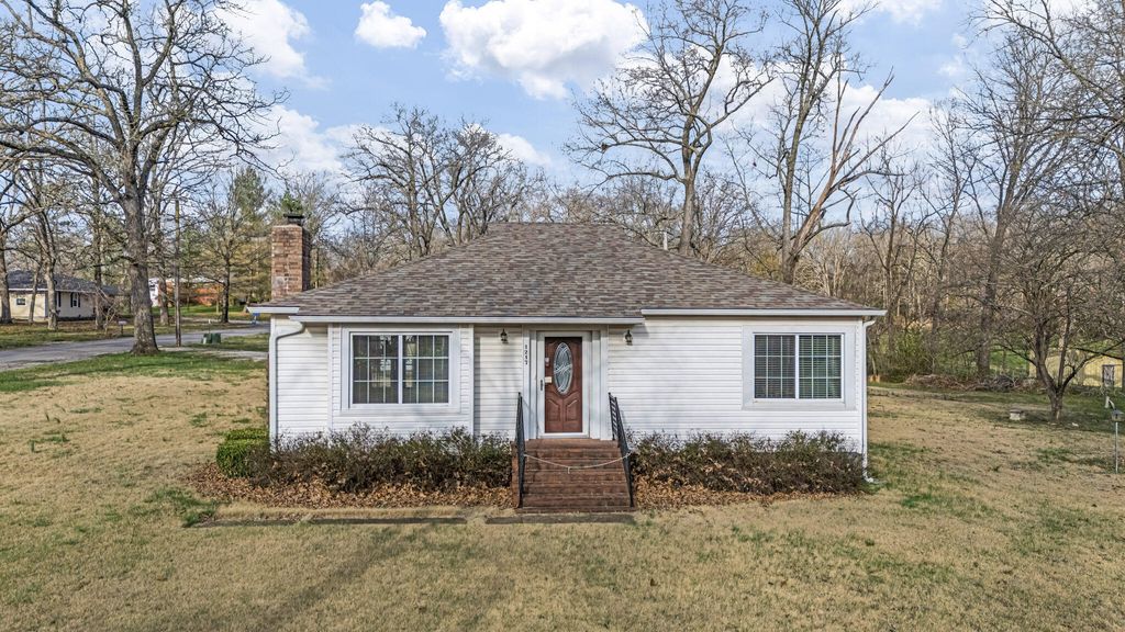 1217 N Allen Street, West Plains, MO 65775