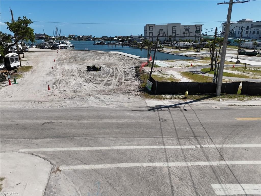 1100 Main ST, FORT MYERS BEACH, FL 33931 — photo 4