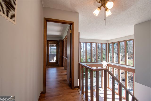 43 Hitchcock Street, Murphy, NC 28906