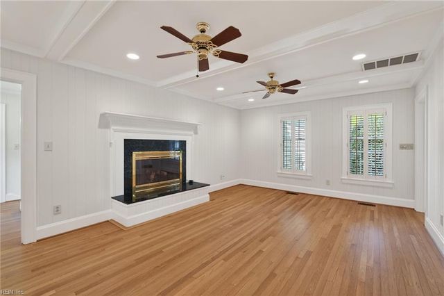 101 Holly CRES, Virginia Beach, VA 23451