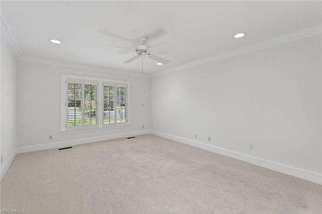 101 Holly CRES, Virginia Beach, VA 23451