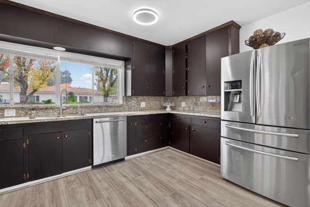 1020 Stanford Ave, Modesto, CA 95350