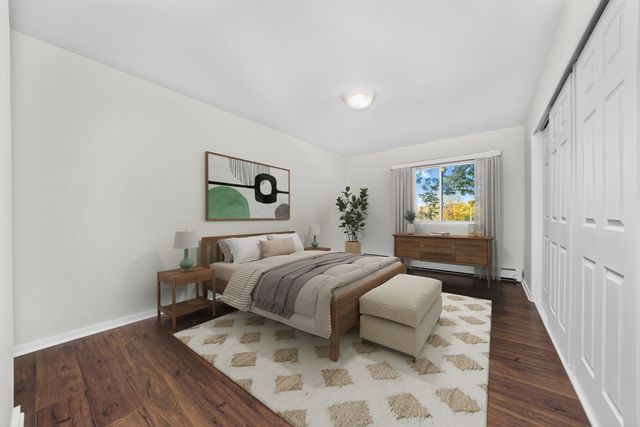 3617 Central Avenue E 201, Glenview, IL 60025