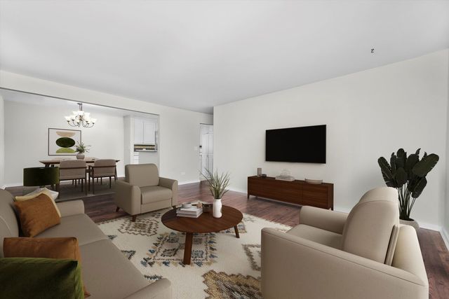 3617 Central Avenue E 201, Glenview, IL 60025