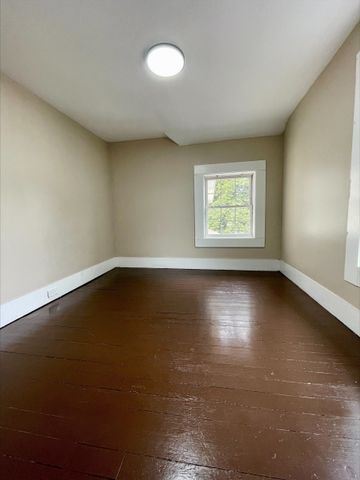 22 3rd, Ayer, MA 01432