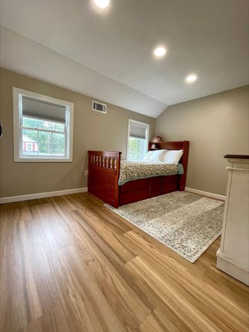 22 3rd, Ayer, MA 01432