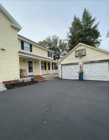 22 3rd, Ayer, MA 01432