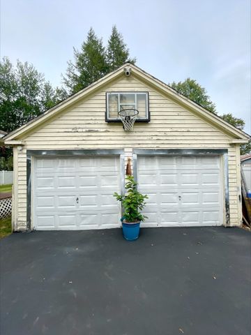 22 3rd, Ayer, MA 01432