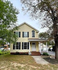 22 3rd, Ayer, MA 01432