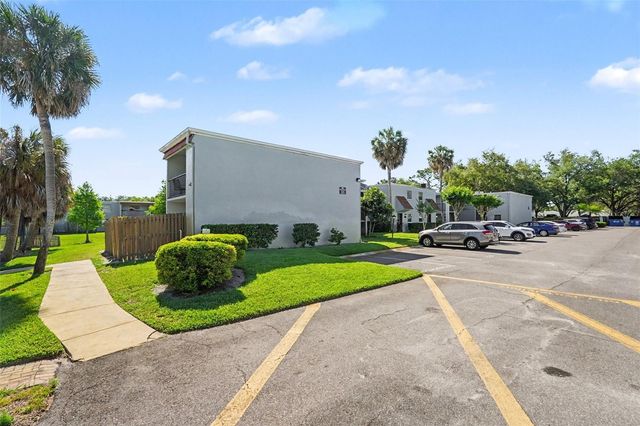 2845 SOMERSET PARK DRIVE 101, Tampa, FL 33613