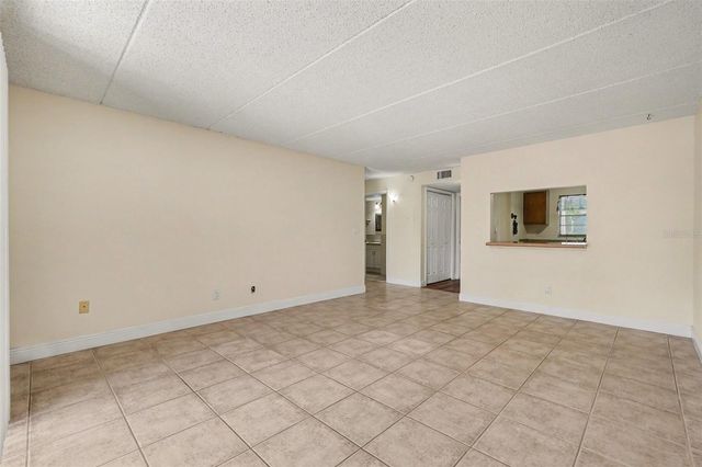 2845 SOMERSET PARK DRIVE 101, Tampa, FL 33613