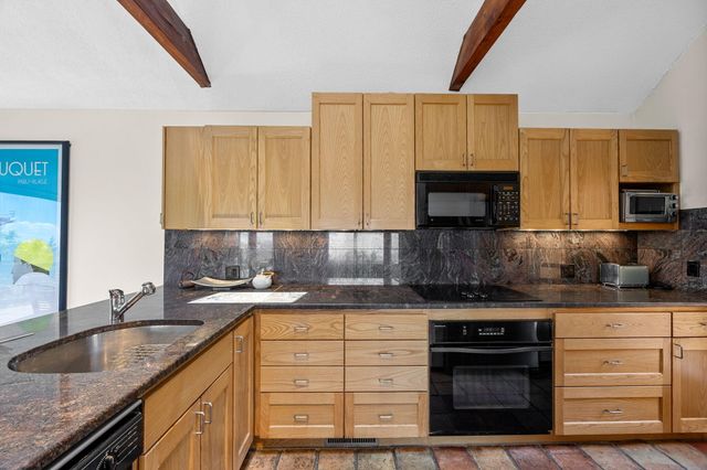 47 Fishermans Road, Truro, MA 02666