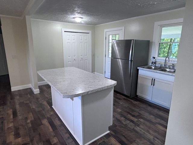 726 Cherrywood Ct, Ashland City, TN 37015