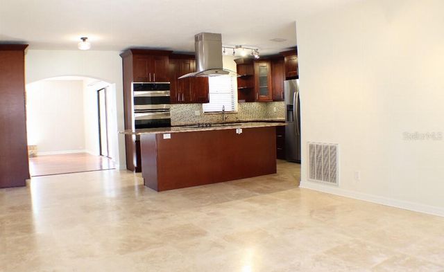 4006 W WISCONSIN AVENUE, Tampa, FL 33616