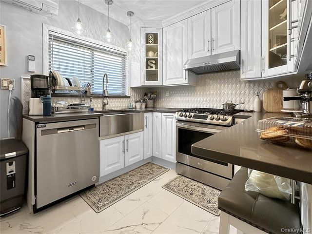 9931 213th Street, Queens Village, NY 11429