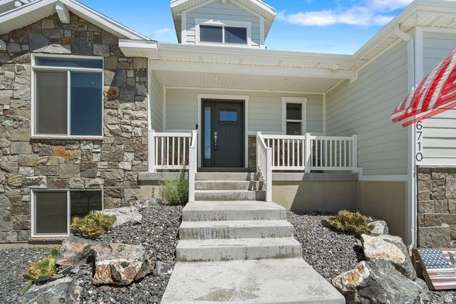 6710 W 10125 N, Tremonton, UT 84337