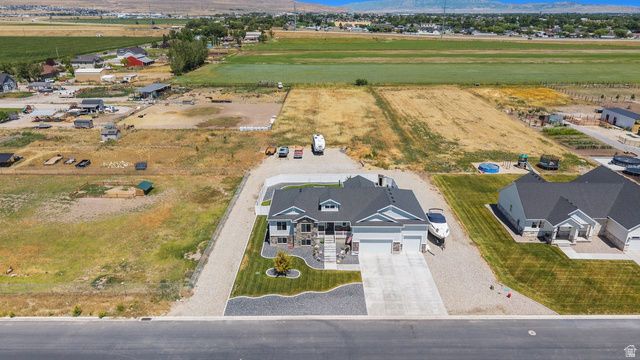 6710 W 10125 N, Tremonton, UT 84337