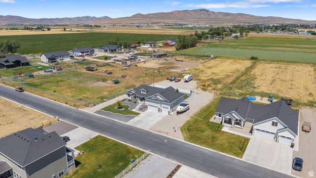 6710 W 10125 N, Tremonton, UT 84337