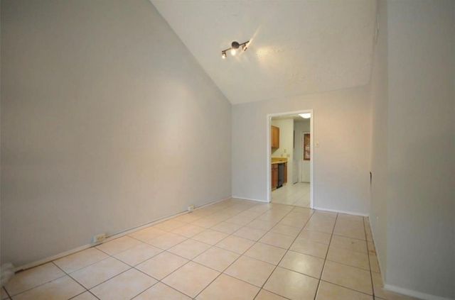 3727 Meadow Place Drive, Houston, TX 77082