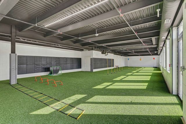 9201 Milwaukee Avenue N 407, Niles, IL 60714