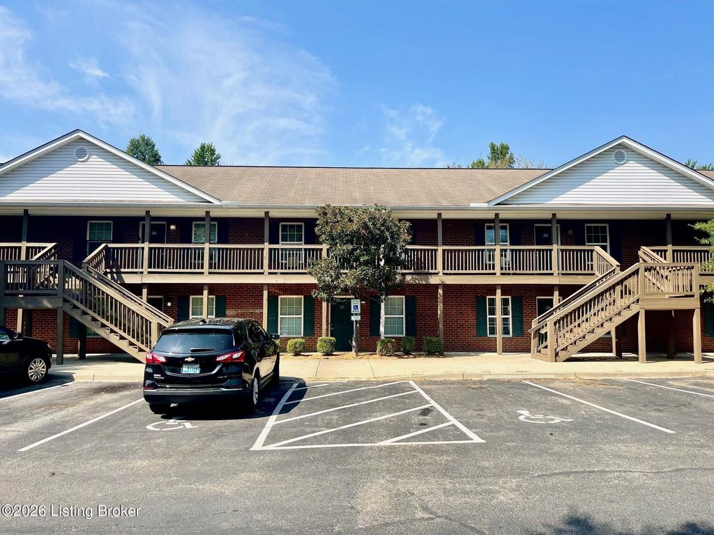 6701 Crawford Crossing Pl 104, Louisville, KY 40258