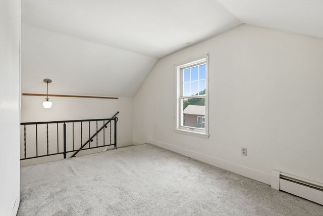 71 Chestnut St, Hatfield, MA 01038